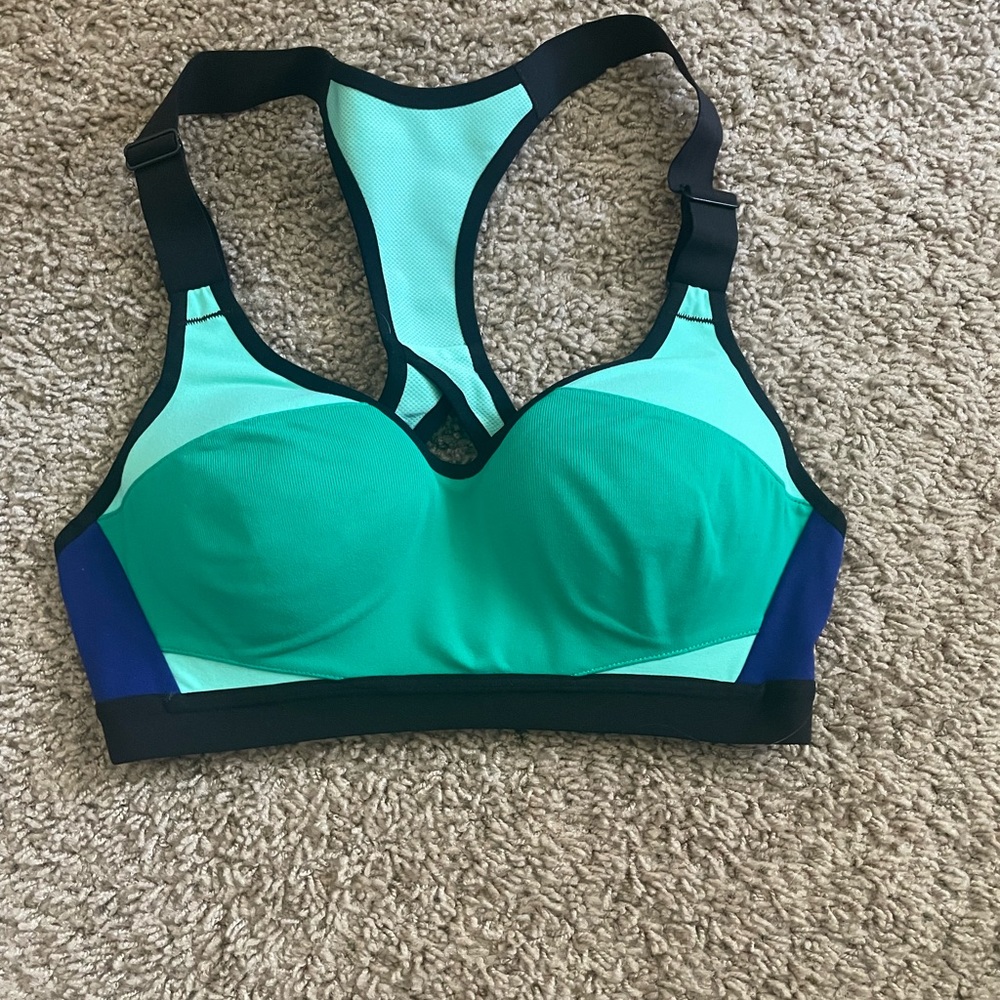victoria’s secret sports bra!